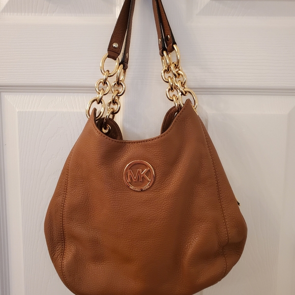Michael Kors Fulton Chain Medium Shoulder Bag - Picture 1 of 15